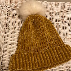 LOFT Gold/White POMPOM Knit Hat